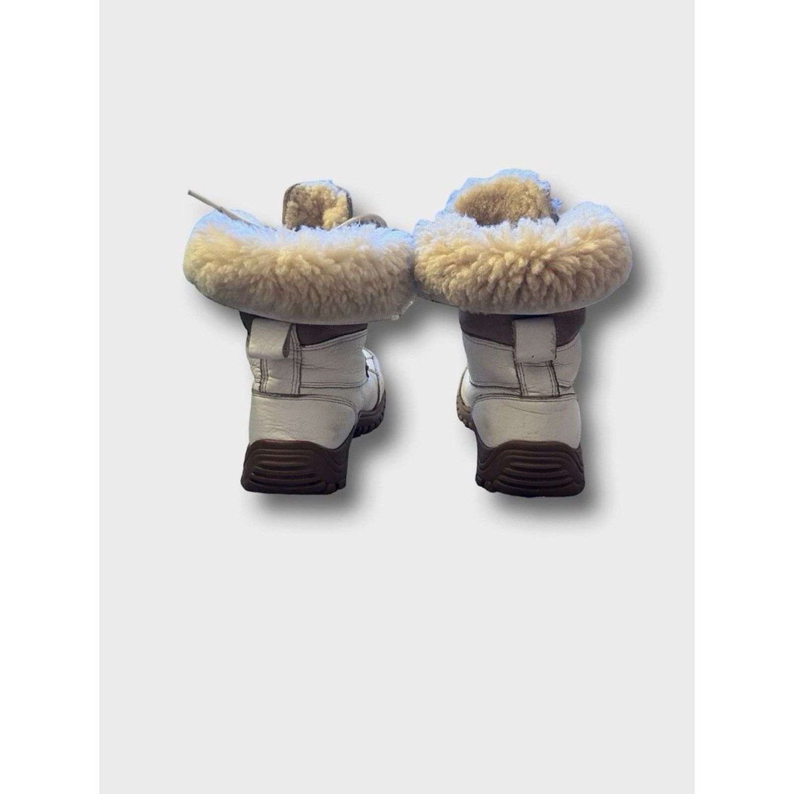 Ugg UGG Women's White Waterproof Shearling Lace-Up Snow Boots Size US 6 / IT 36 - 3 Thumbnail