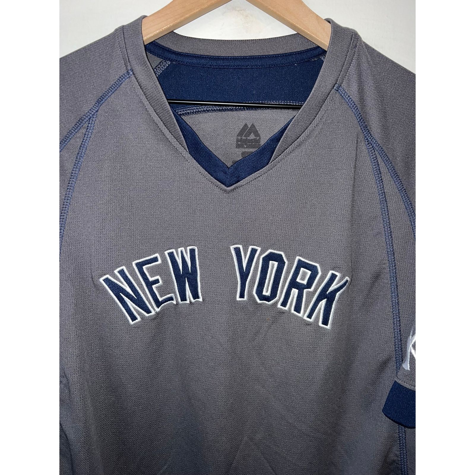 MLB New York Yankees Shirt Baseball Gray Tee Baseball Top MLB L Size US L / EU 52-54 / 3 - 2 Thumbnail