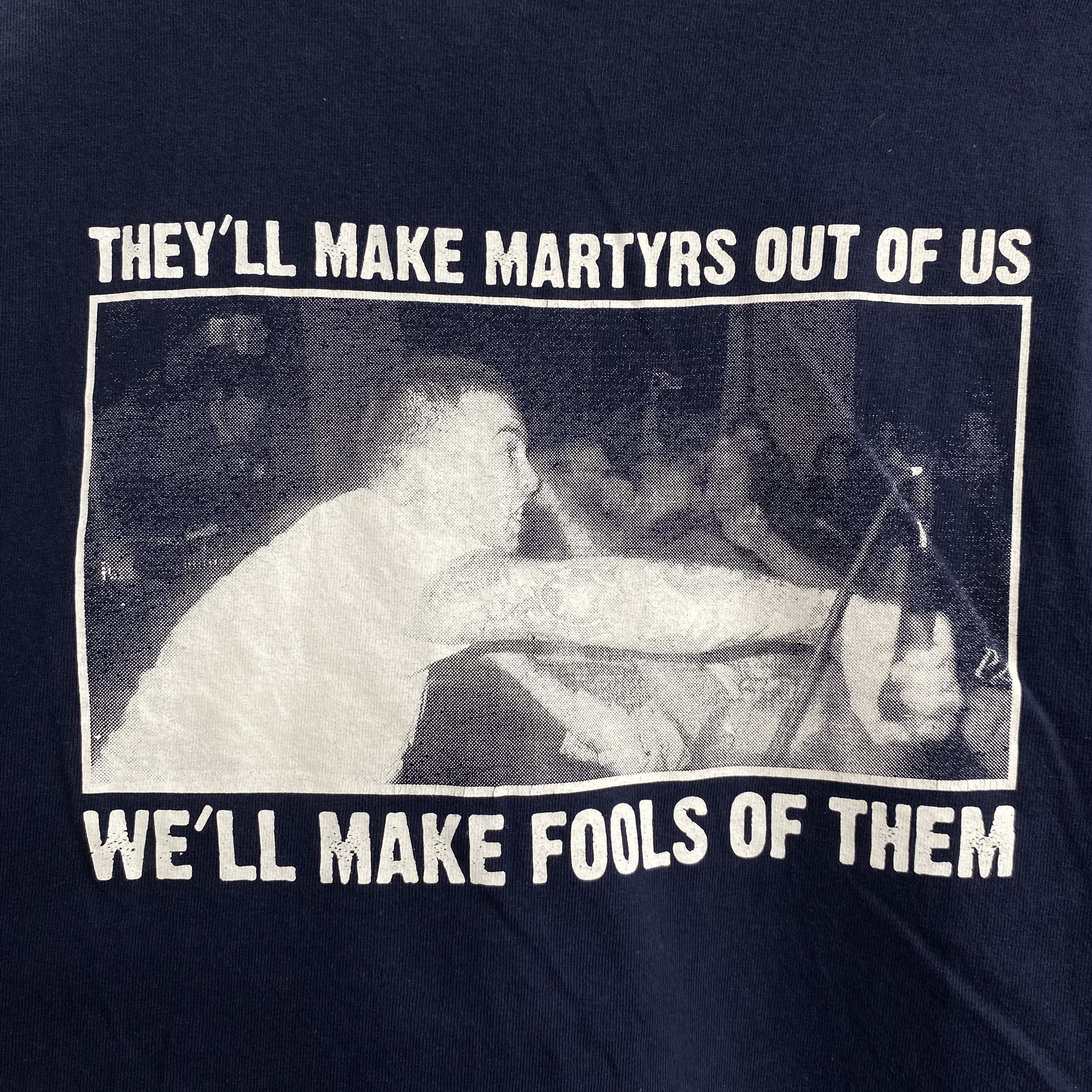 Band Tees BARRICADE Vintage 2000s Hardcore Shirt Size US M / EU 48-50 / 2 - 5 Thumbnail