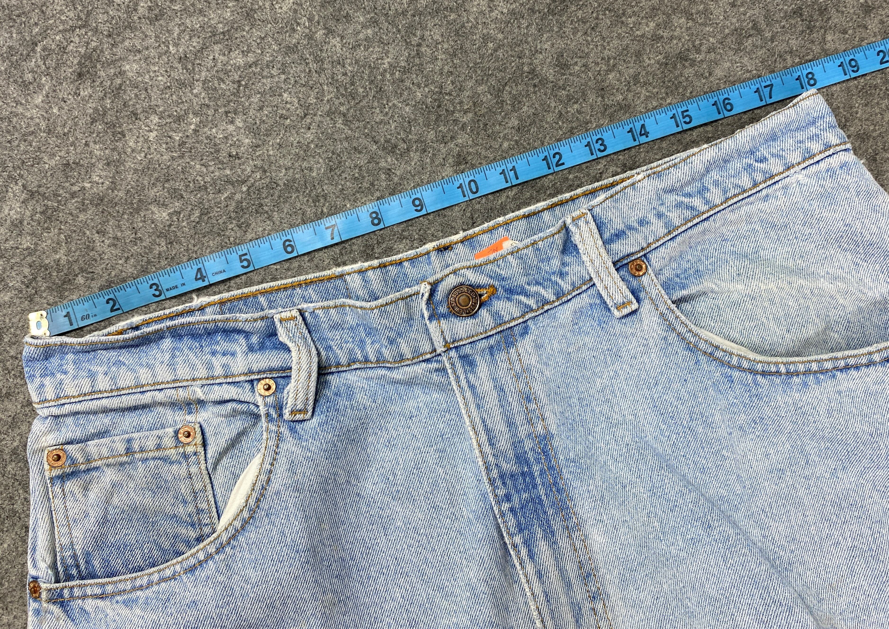 Japanese Brand Light Blue Wash Vintage Levi's 560 36x33 Denim -JN2383 Size US 36 / EU 52 - 5 Thumbnail