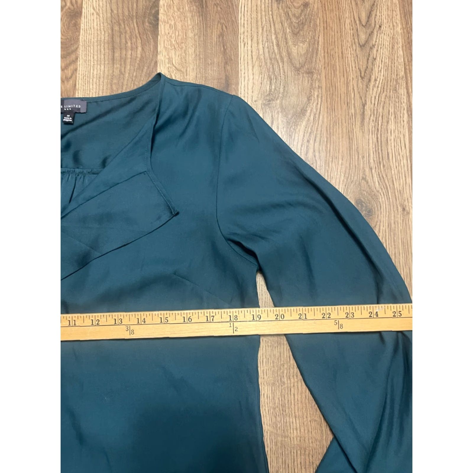 Vintage The Limited Blouse Women's Medium Green Long Sleeve Front Ruffle Shirt Size M / US 6-8 / IT 42-44 - 6 Thumbnail