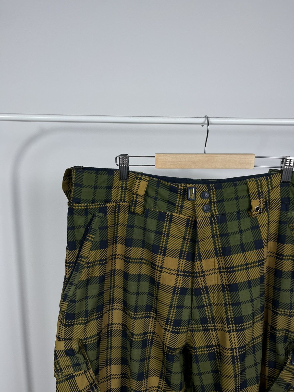 Burton Burton Plaid Snowboard Pants Cargo Shell XL Size US 36 / EU 52 - 3 Thumbnail