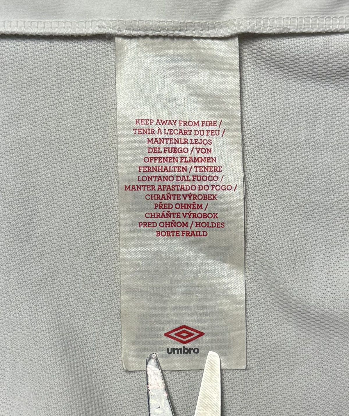 Umbro England 2010 2011 Home Shirt Soccer Jersey Umbro #10 Rooney Size US S / EU 44-46 / 1 - 15 Thumbnail