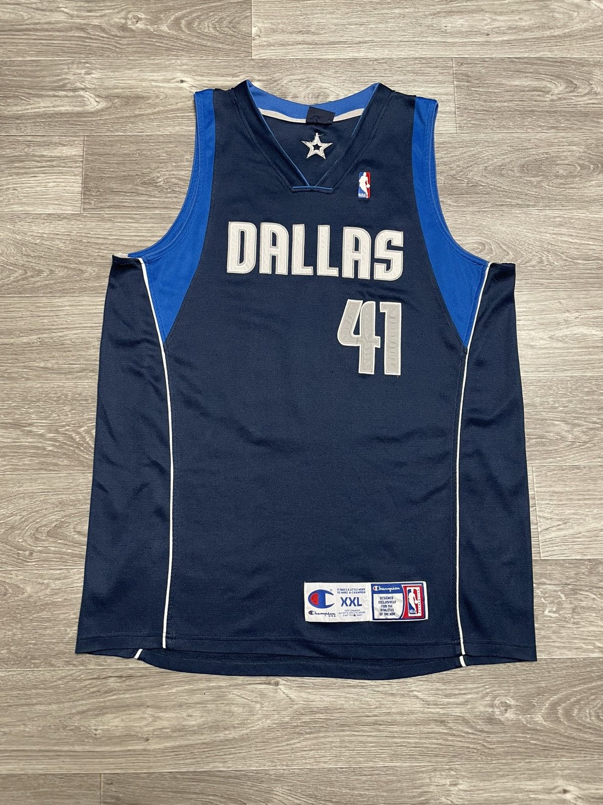 NBA DALLAS MAVERICKS BASKETBALL DIRK NOWITZKI 2001 NBA JERSEY Size US XXL / EU 58 / 5 - 1 Thumbnail