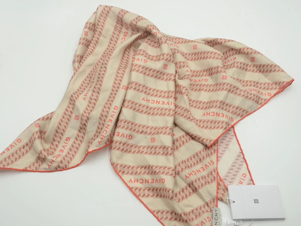 Givenchy Givenchy Double Sided Black White Gradient Wool Silk Scarf Size ONE SIZE - 8 Thumbnail
