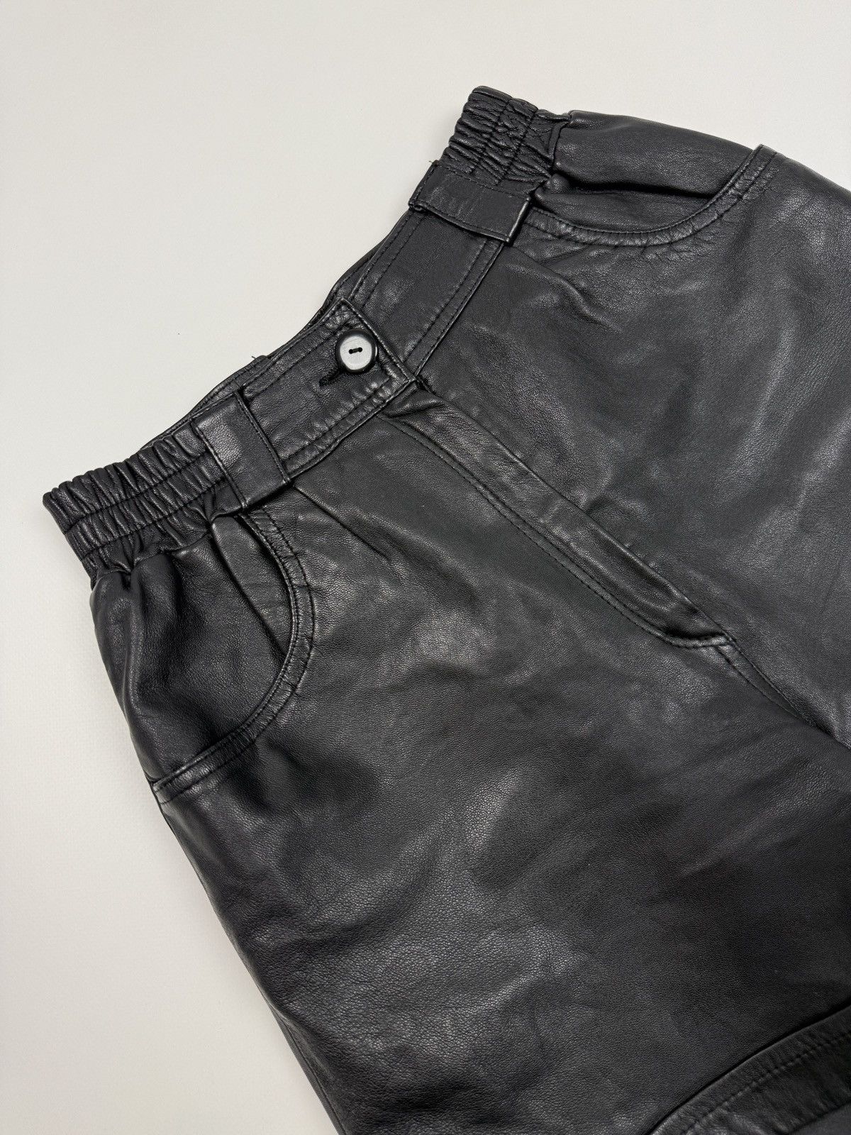 C&A 1990’s Vintage C&A Black Leather High Rise Bermuda Shorts Size 26" / US 2 / IT 38 - 2 Thumbnail