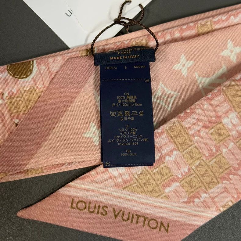 Louis Vuitton louis vuitton pink silk scarf-2507 Size ONE SIZE - 2 Thumbnail