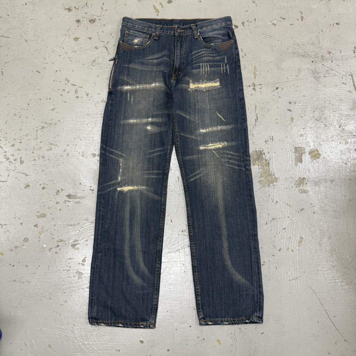 Levi's Vintage Levis Fenom Fragment Design Distressed Denim Size US 32 / EU 48 - 2 Thumbnail
