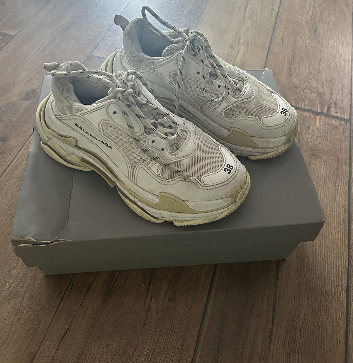 Balenciaga triple S