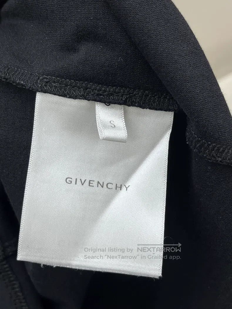 Other Givenchy Black Short Sleeve Size US S / EU 44-46 / 1 - 6 Thumbnail