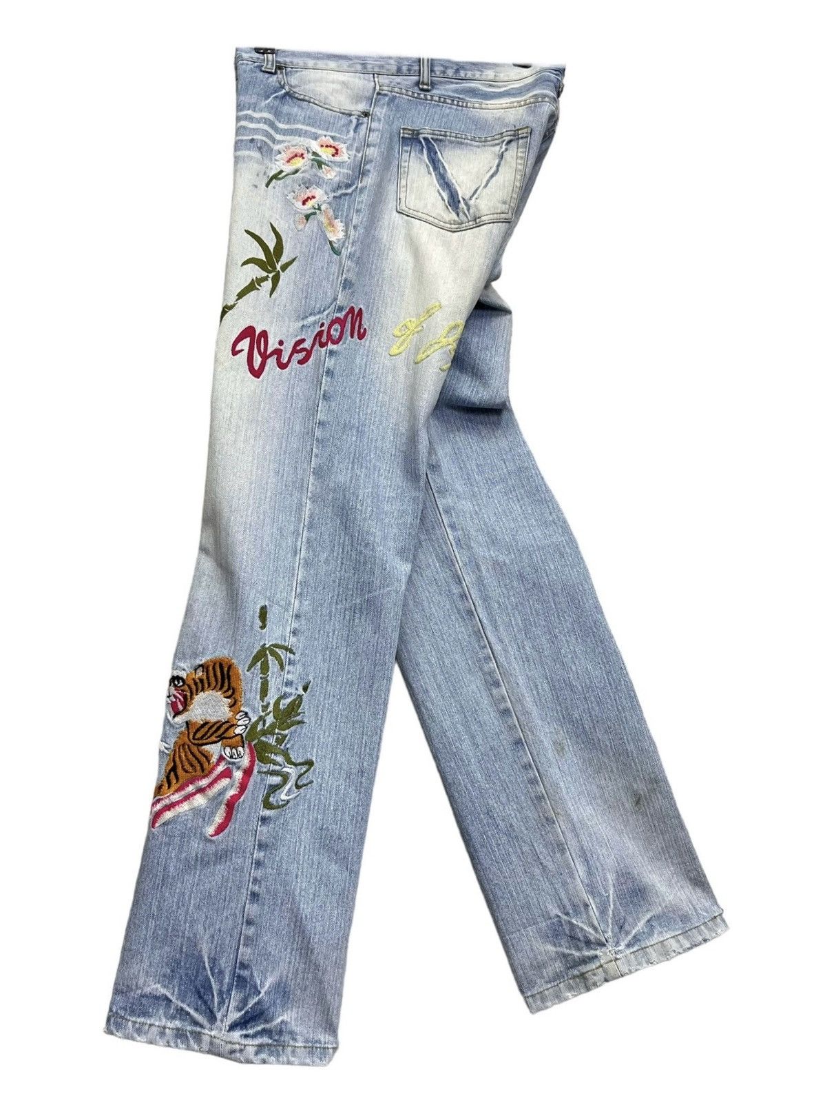 Japanese Brand 💥VISION OF JAPAN Sukajan Embroidery Light Wash Distressed Size 31" - 2 Thumbnail