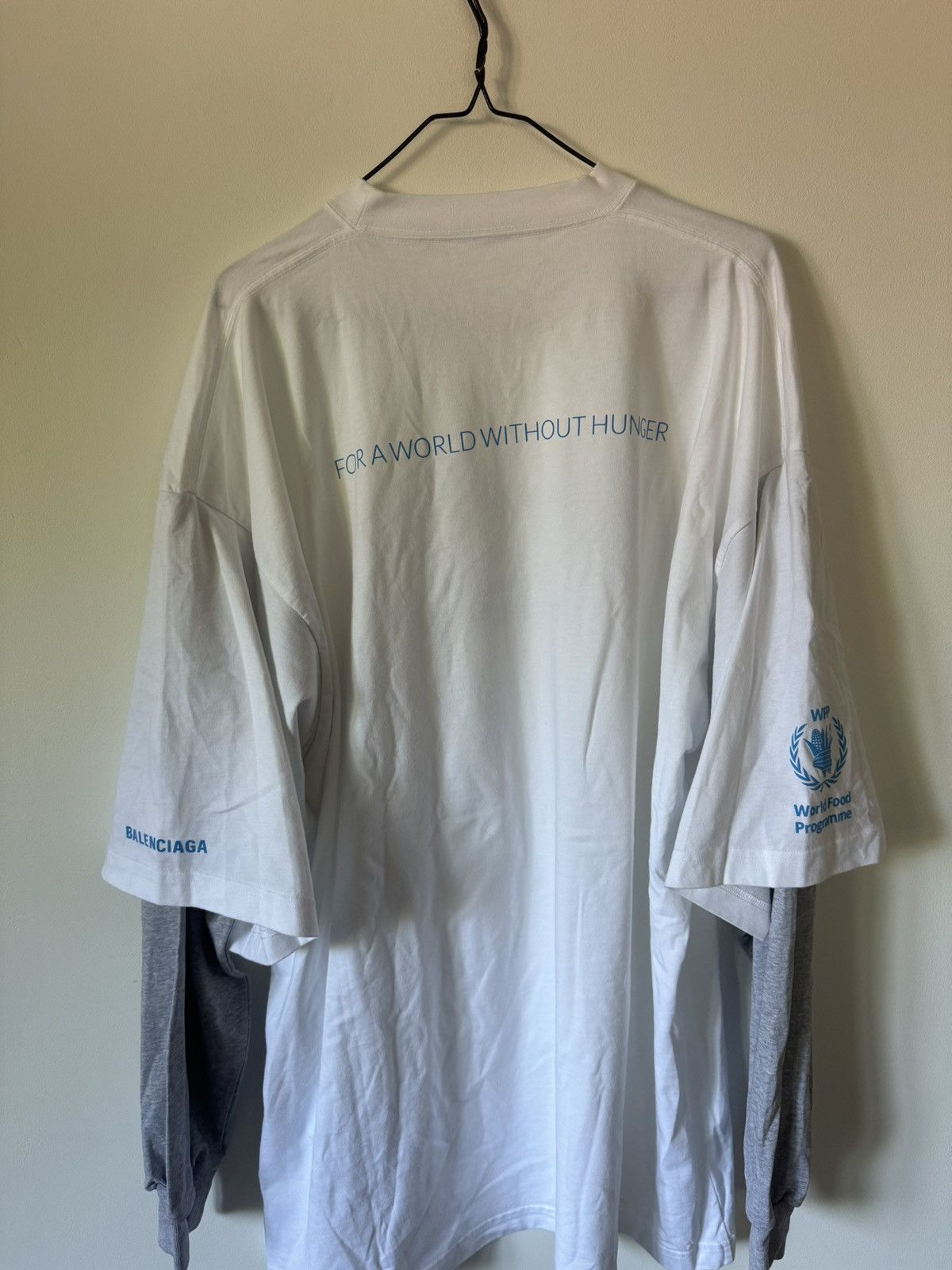 Balenciaga Balenciaga WFP longsleeve White Size US XL / EU 56 / 4 - 9 Thumbnail