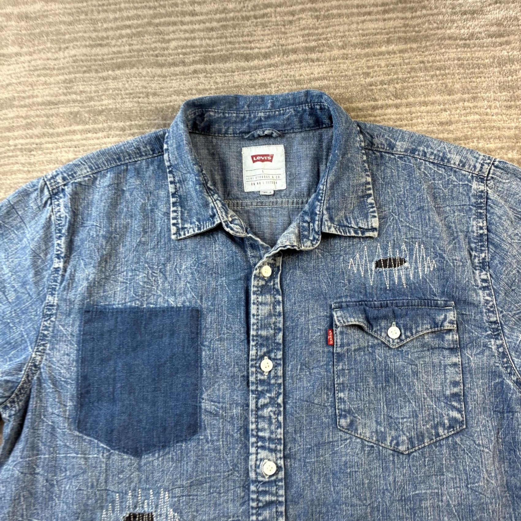 Levi's Levi's Shirt Mens Large Blue Denim Distressed Patchwork Jean Pocket Button Up Shirt Size US L / EU 52-54 / 3 - 3 Thumbnail
