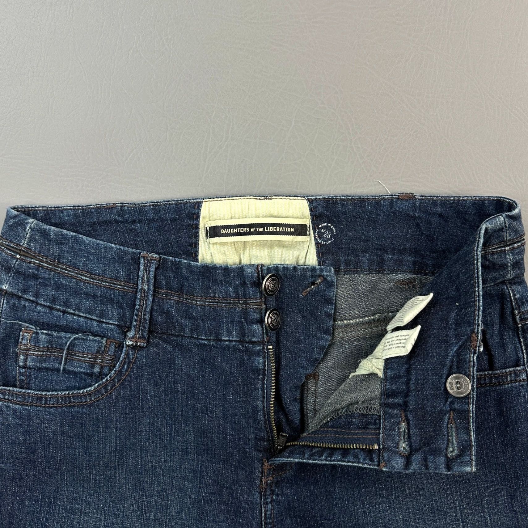 Anthropologie Anthropologie Daughters of the Liberation Jeans Women's 28 Dark Bootcut Stretch Denim Blue Regular 5-Pocket Size 28" / US 6 / IT 42 - 2 Thumbnail