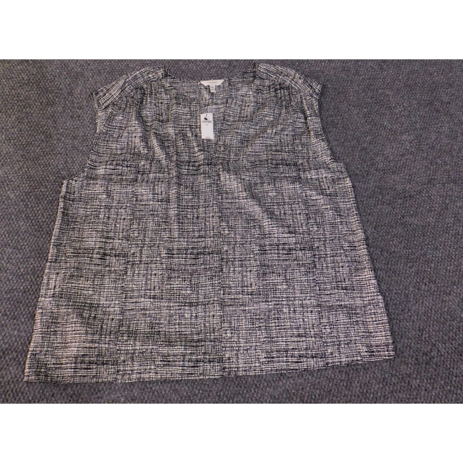 Banana Republic Banana Republic Shirt Womens 2XL Sleeveless Blouse Abstract Print Poly Top Size XXL / US 16-18 / IT 52-54 - 3 Thumbnail