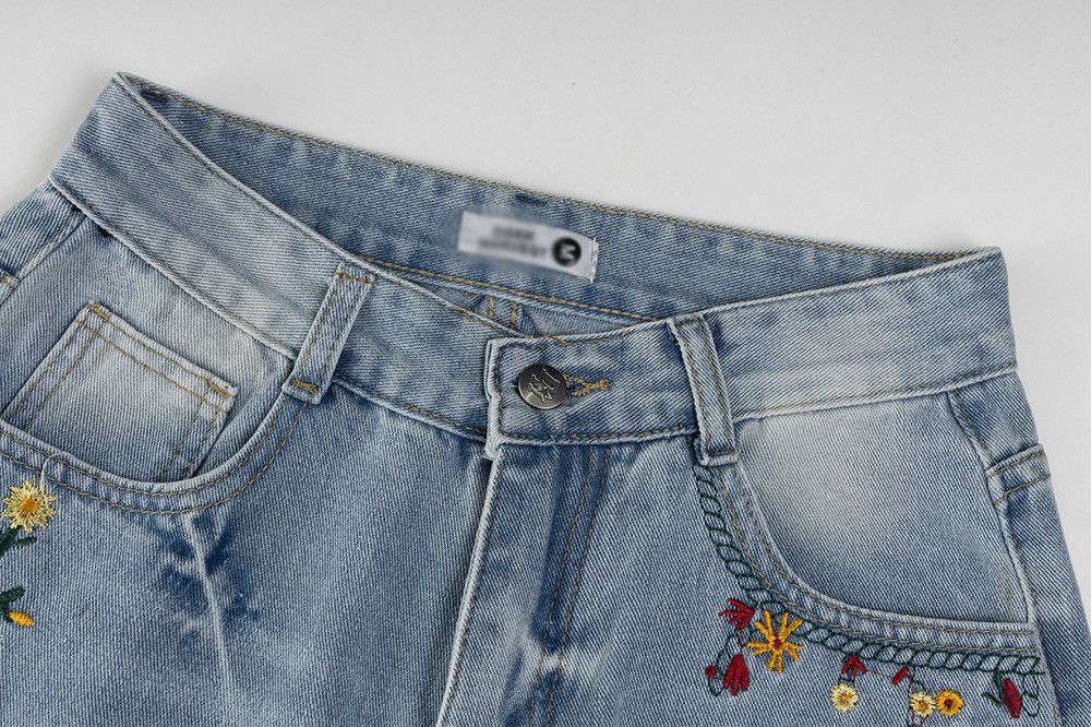 Jean Men's distressed punk casual floral embroidered washed jeans Size US 32 / EU 48 - 3 Thumbnail