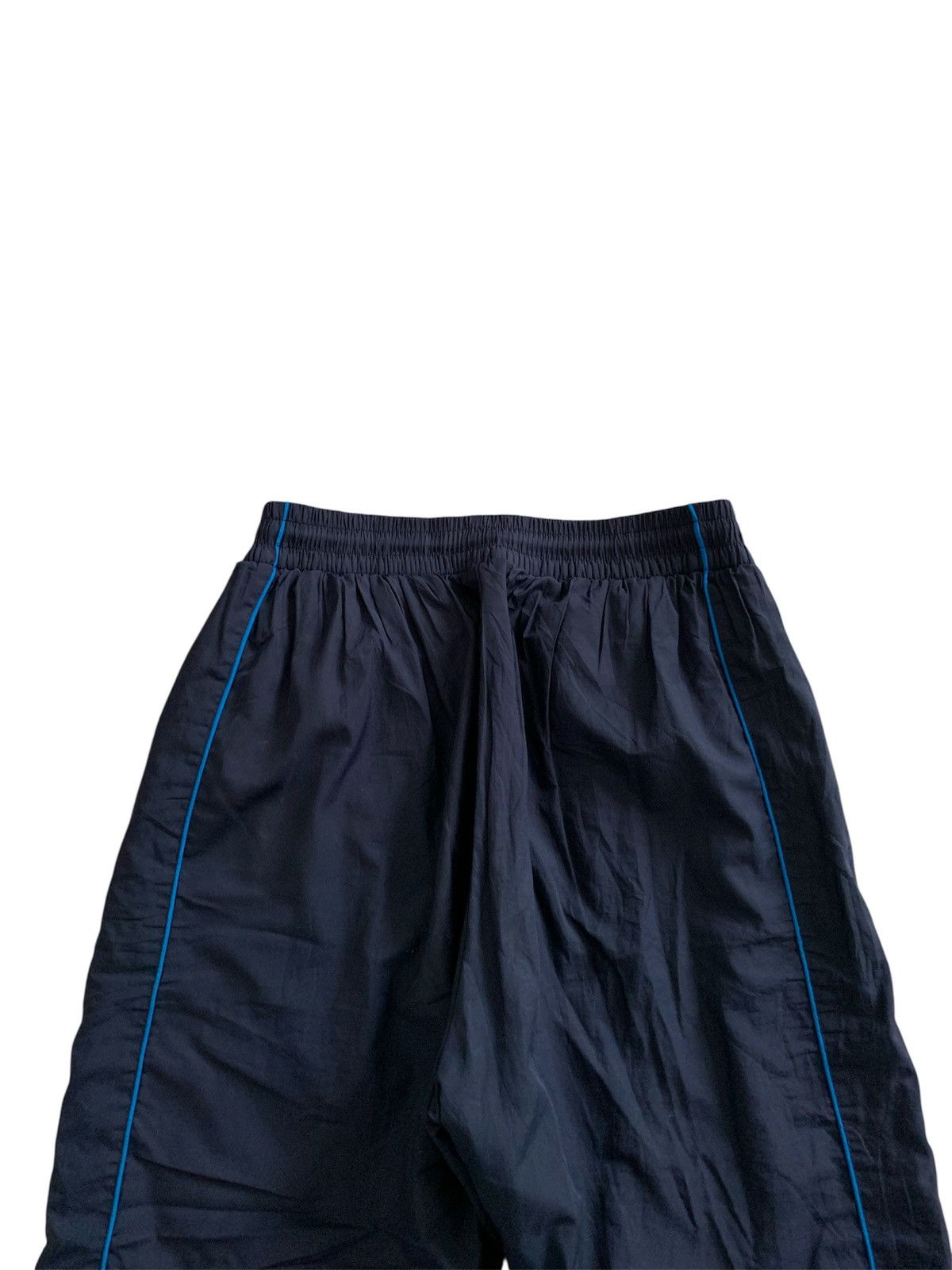 Umbro Vintage Umbro Y2k Baggy Trackpants Size US 34 / EU 50 - 10 Thumbnail