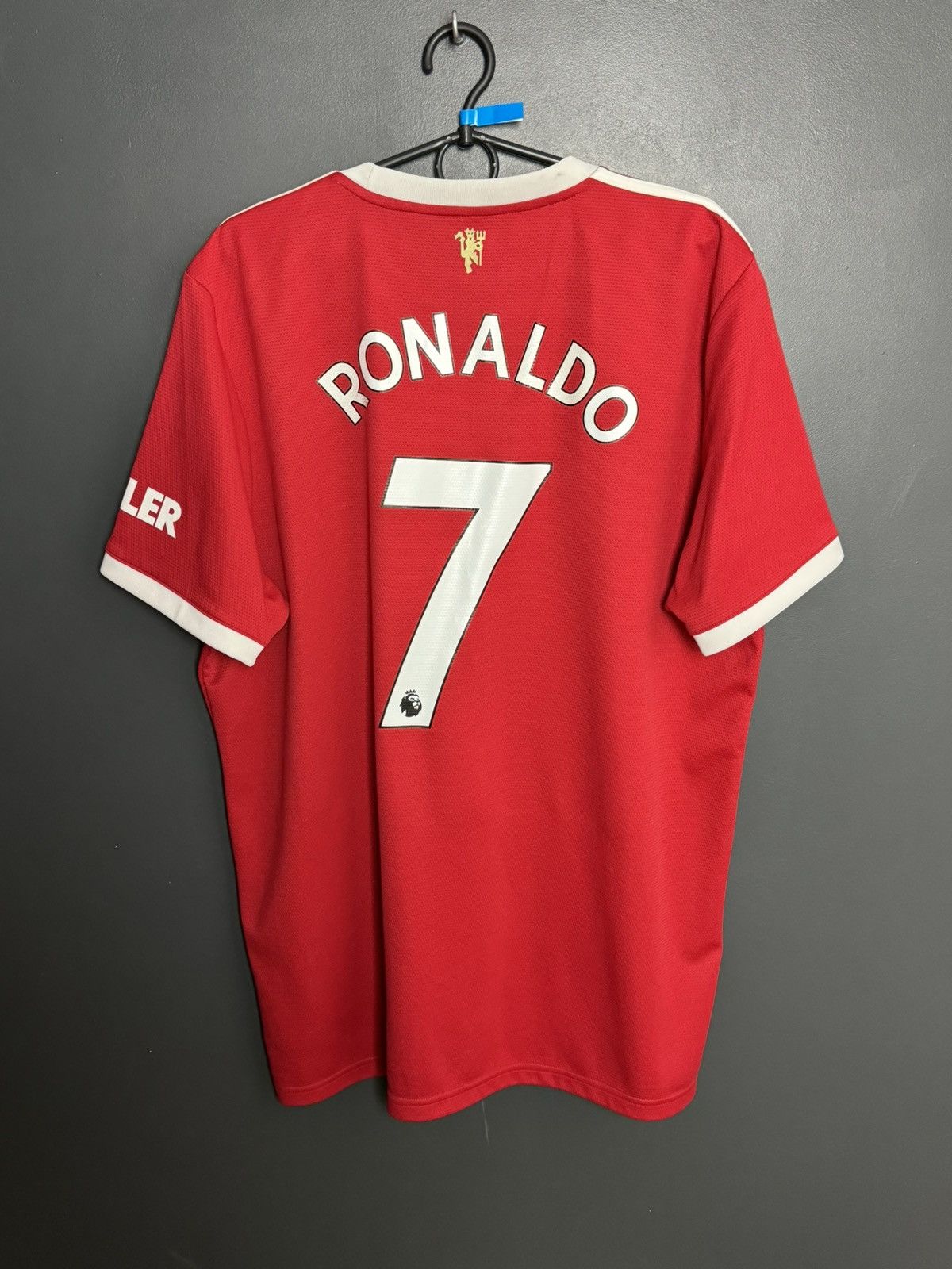 Adidas Manchester United 21/22 Home Ronaldo Football Jersey Size US XL / EU 56 / 4 - 1 Thumbnail