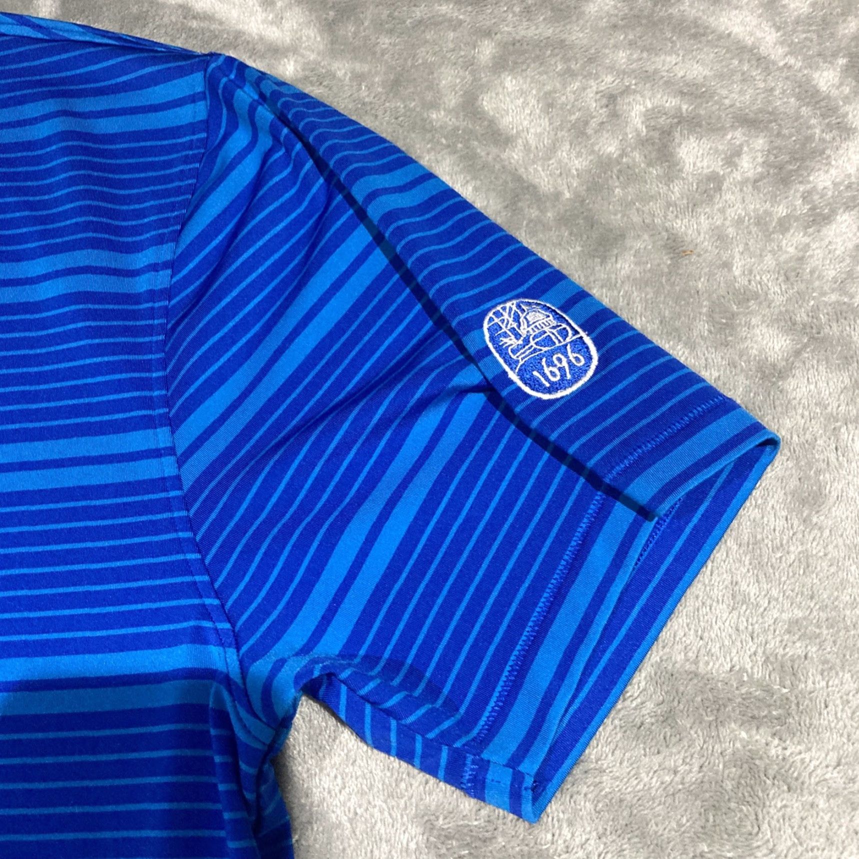 G/FORE G/FORE Polo Shirt Mens L Blue Striped Performance Easy Care Breathable Moisture Wicking Classic Golf Polo Shirt Mens L Blue Striped Size US L / EU 52-54 / 3 - 3 Thumbnail