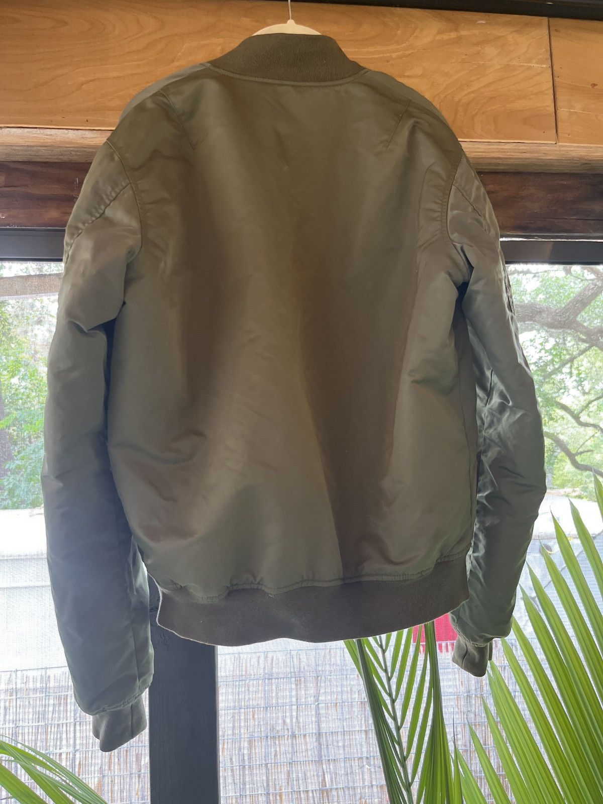 John Elliott John Elliott Bogata Bomber Olive Nylon Size US S / EU 44-46 / 1 - 2 Thumbnail