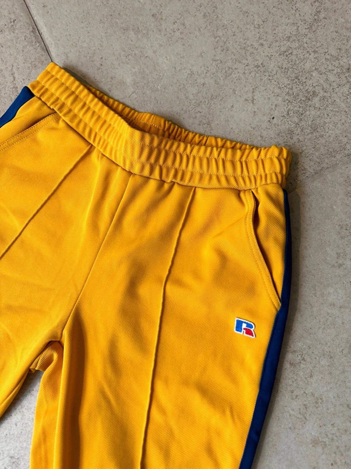 Russell Athletic Russell Athletic Trackpants Size US 30 / EU 46 - 4 Thumbnail