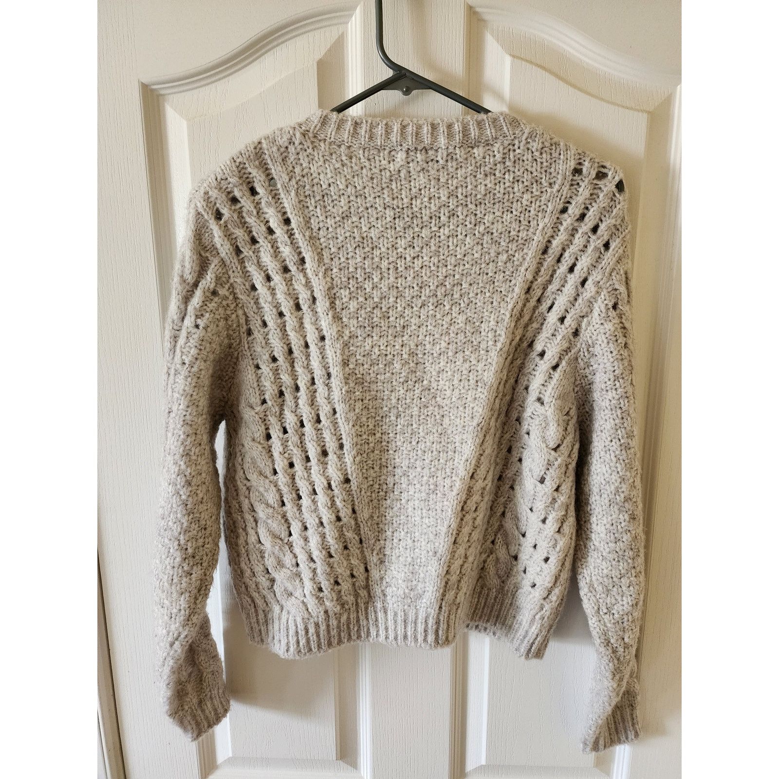 Zara Zara Cable Knit Sweater w/ Metal Accents Size M Gray Crew Size M / US 6-8 / IT 42-44 - 2 Thumbnail