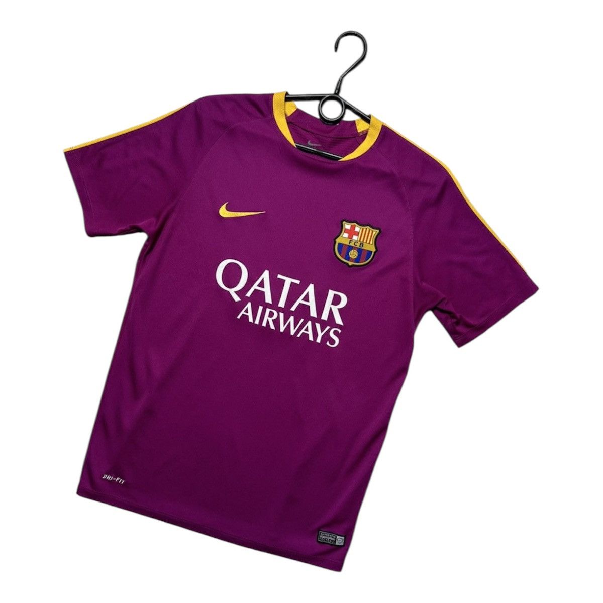 Other Vintage Nike Barcelona soccer jersey purple size M Size US M / EU 48-50 / 2 - 1 Thumbnail