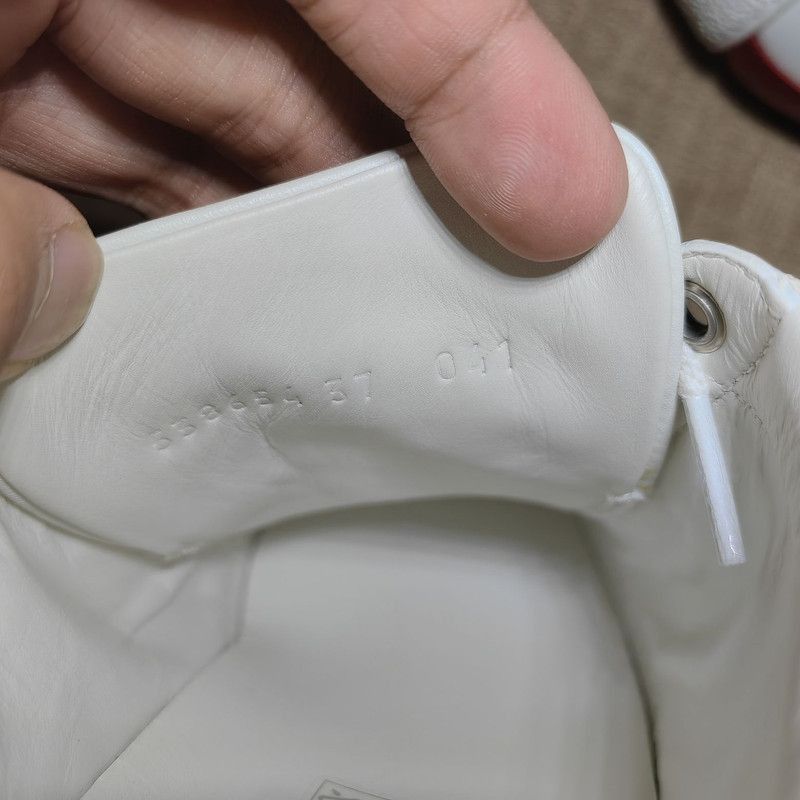 Gucci Gucci Casual White Sneakers with Gold Details - Size US 6.5 / EU 39-40 - 5 Thumbnail