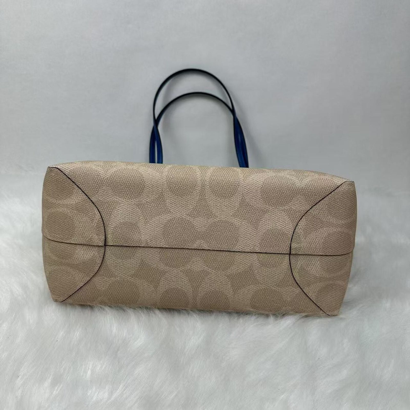 Coach Coach City Tote Sig Canvas W Coach Graphic Sand/Blue NWT Size ONE SIZE - 12 Thumbnail