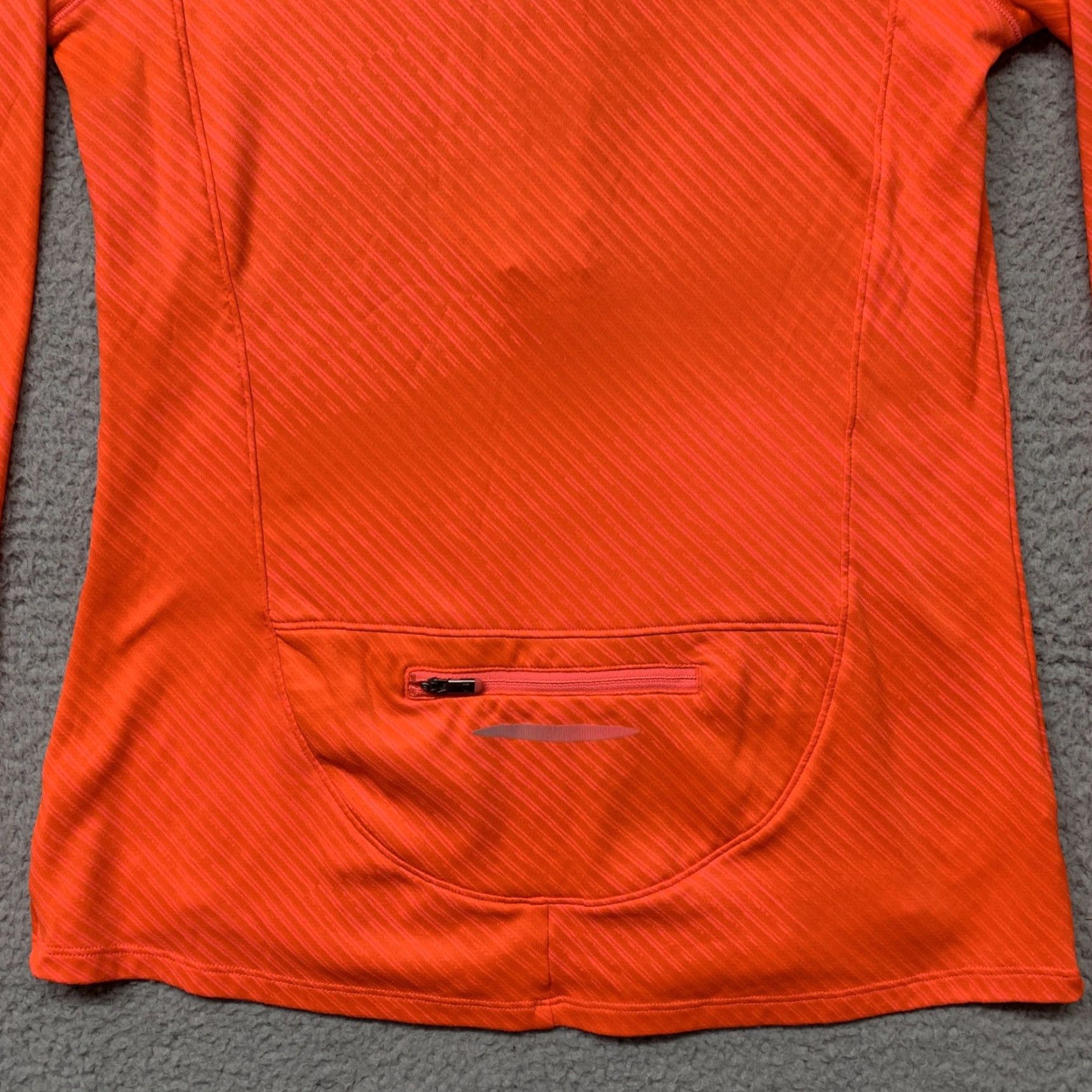 Under Armour Under Armour Athletic Top Women's M Orange Fitted Zip Pocket/Back Thumb Holes Shirt Slim 1/2 Zip Back Pocket 5" Size M / US 6-8 / IT 42-44 - 7 Thumbnail
