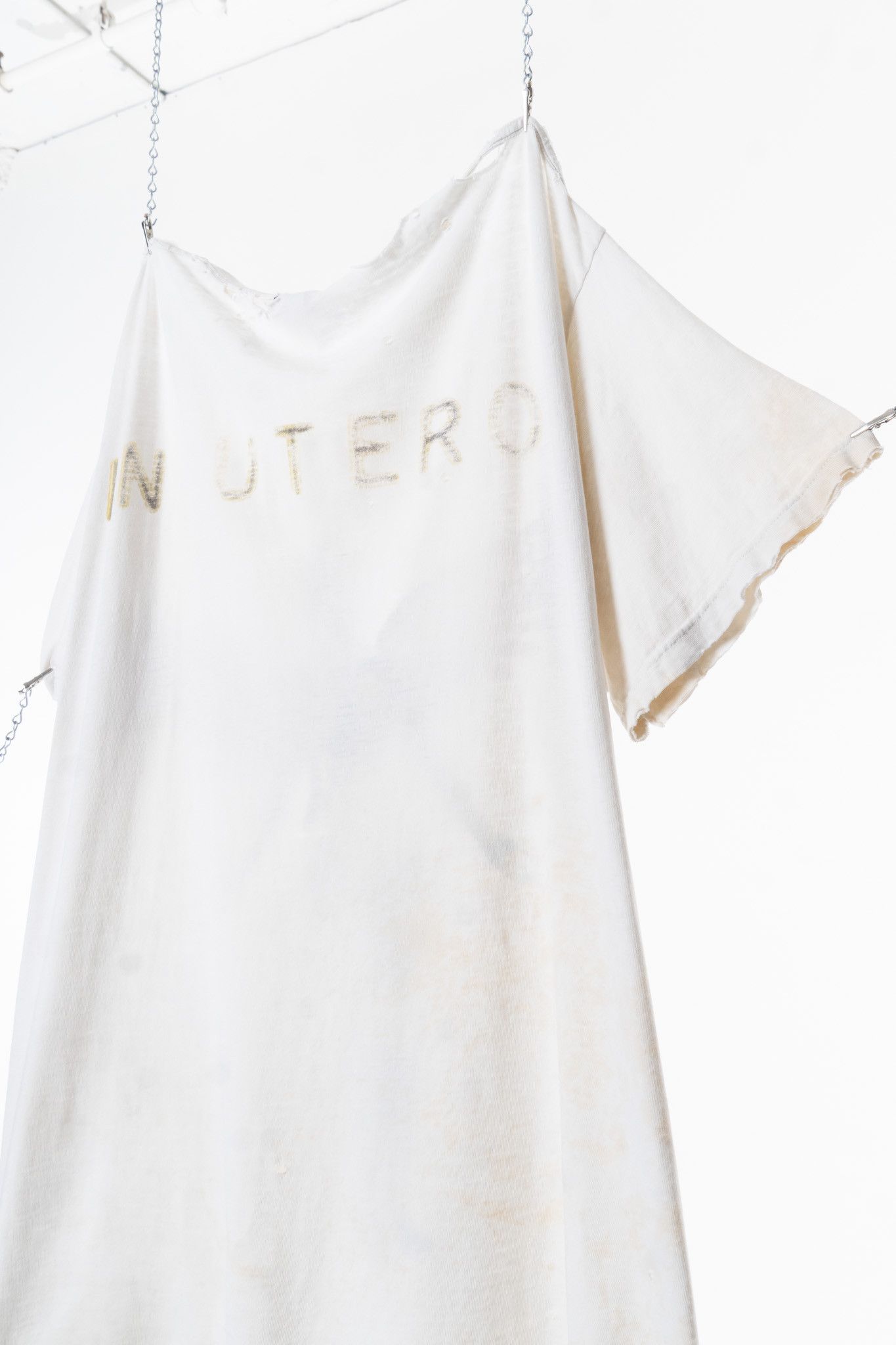 Vintage VINTAGE 1993 NIRVANA ‘IN UTERO’ THRASHED BANDT-SHIRT Size US XL / EU 56 / 4 - 18 Thumbnail
