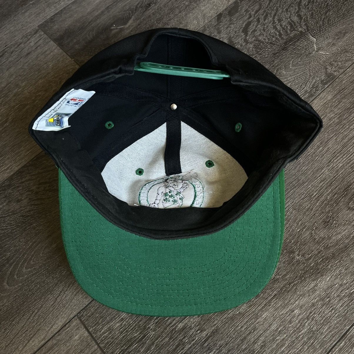 Logo 7 × NBA × Vintage Vintage NBA Boston Celtics Embroidered Logo 7 Snapback Hat Size ONE SIZE - 3 Thumbnail