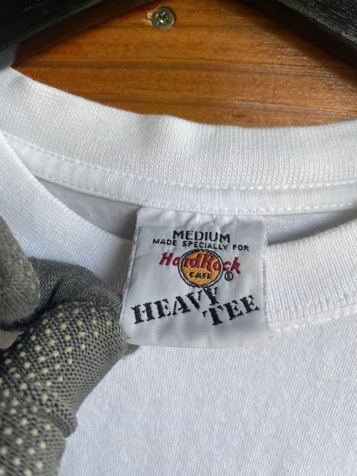 Hard Rock Cafe Vintage Hard Rock Cafe Osaka White Heavy Tee Collectible Size US M / EU 48-50 / 2 - 7 Thumbnail