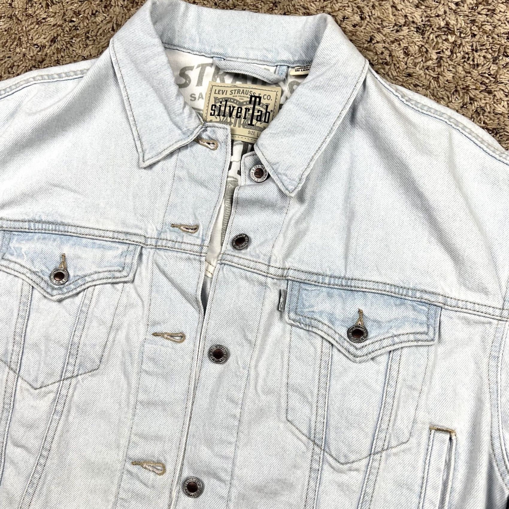 Denime VINTAGE Levis SilverTab Jean Jacket Womens Large Denim Cropped Light Blue Jacket, Casual, Modern, Stylish, 90s Inspired, Fall Winter Women’s Size 36" / US 14 / IT 50 - 5 Thumbnail