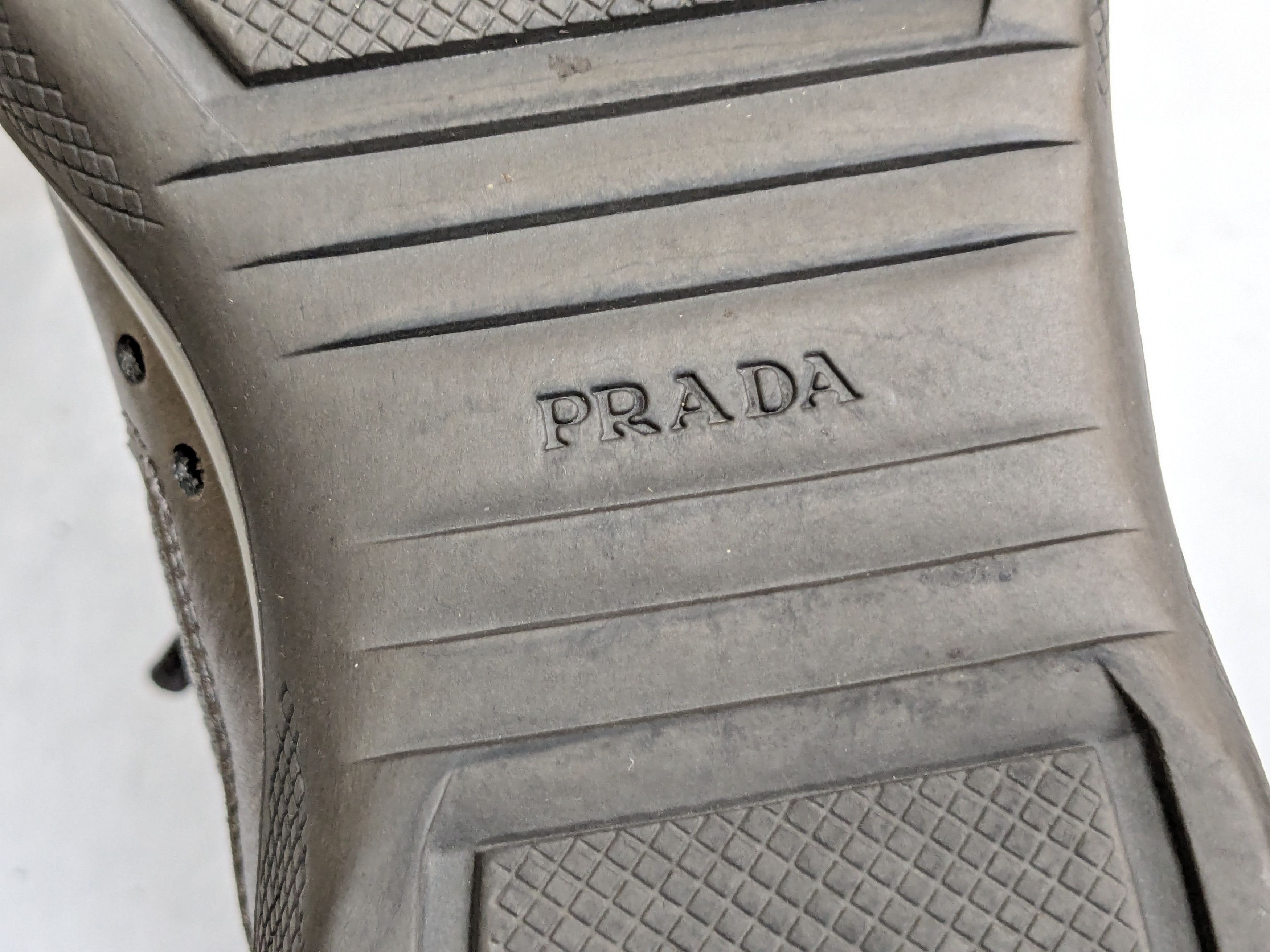 Prada Prada America's Cup Sneakers Silver 7 Leather Low Tops Size US 7 / EU 40 - 16 Thumbnail