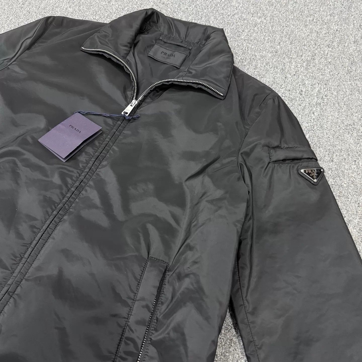 Prada Prada Black Triangle Logo Unused Jacket Size 50 Size US M / EU 48-50 / 2 - 3 Thumbnail