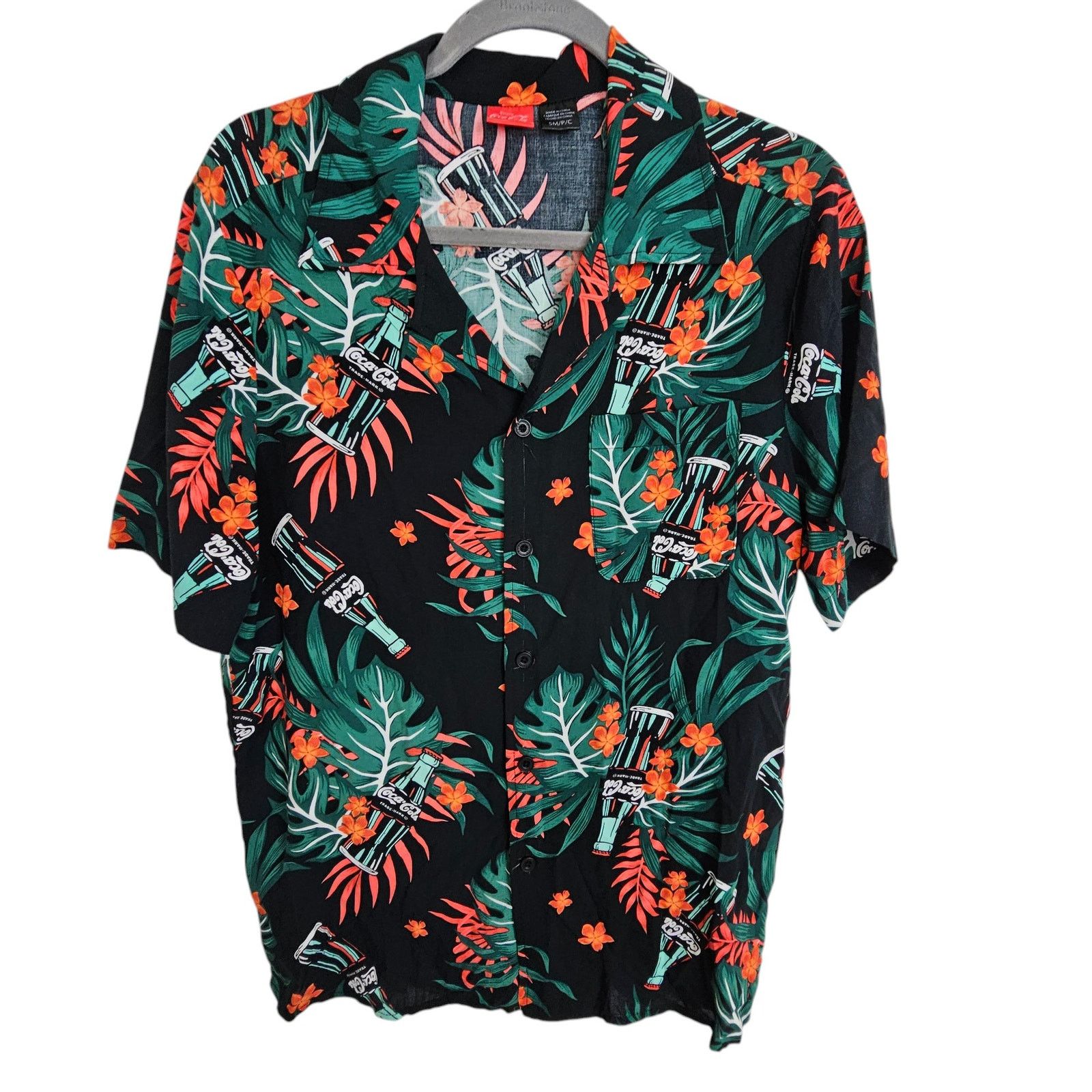 Coca Cola Coca Cola Mens Floral Shirt Hawaiian Sz S All Over Print Size S / US 4 / IT 40 - 1 Thumbnail