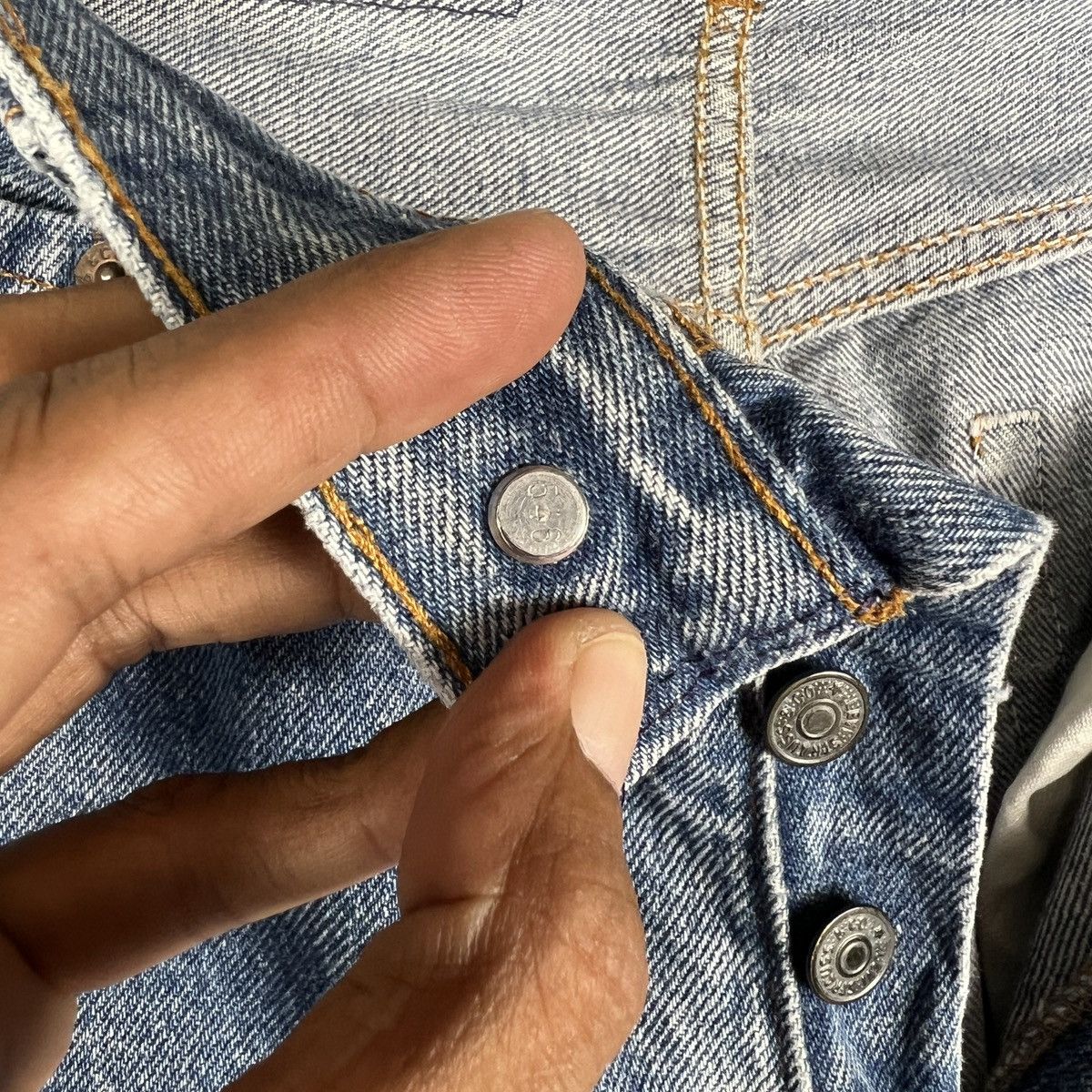 Levi's 🔥 80s Vintage Levis 501 Denim Jeans Made In Usa - Size 29 Size US 29 - 13 Thumbnail