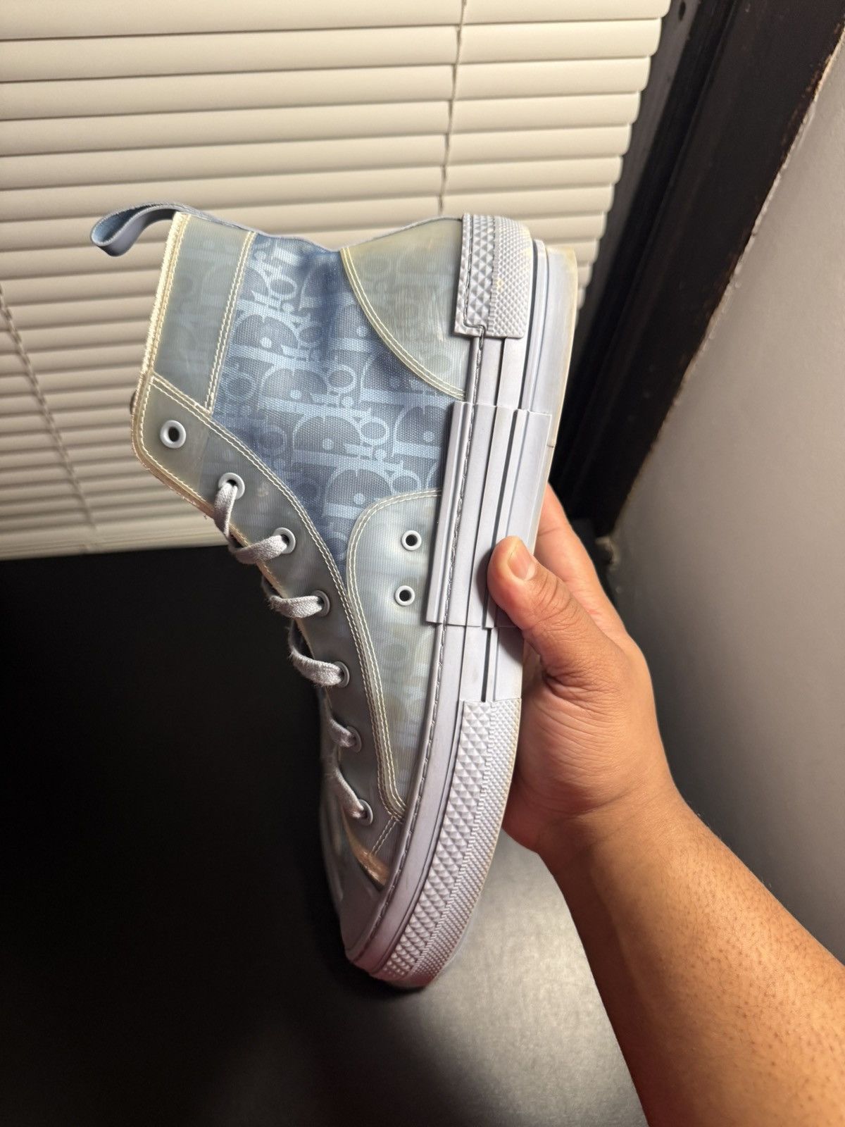 Dior Dior B23 High Top Daniel Arsham Light Blue US 11 / 44 EU Size US 11 / EU 44 - 12 Thumbnail