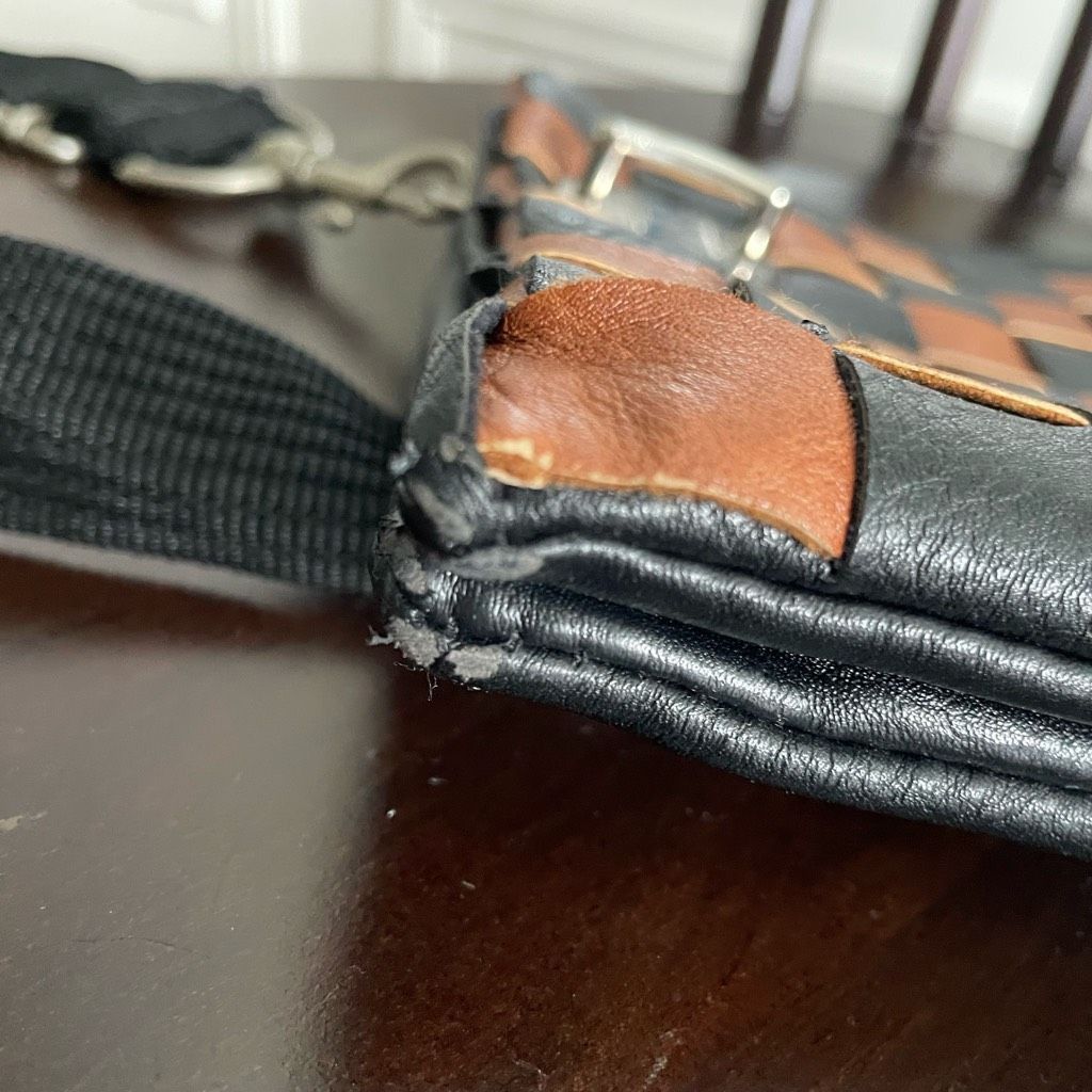 Other Boutique Brand Vegan Leather Black Tan Woven Crossbody Clutch Purse Bag Size ONE SIZE - 12 Thumbnail