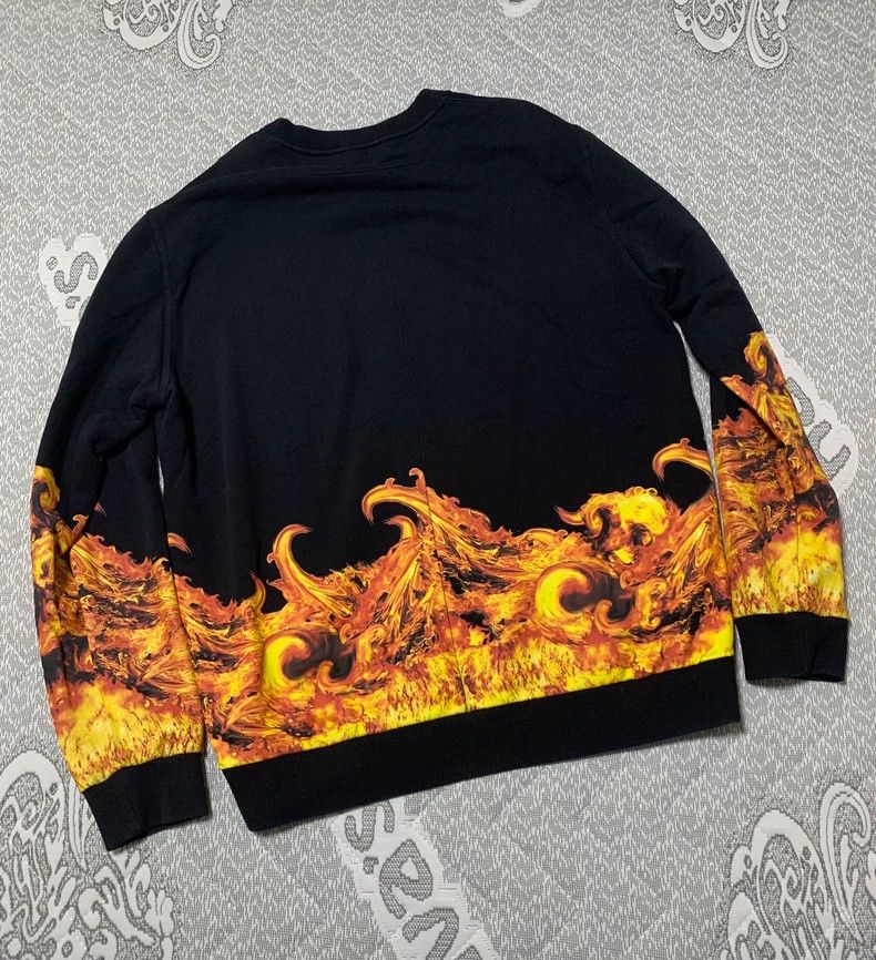 Givenchy Givenchy Flame Print Hoodie Size US XL / EU 56 / 4 - 2 Thumbnail