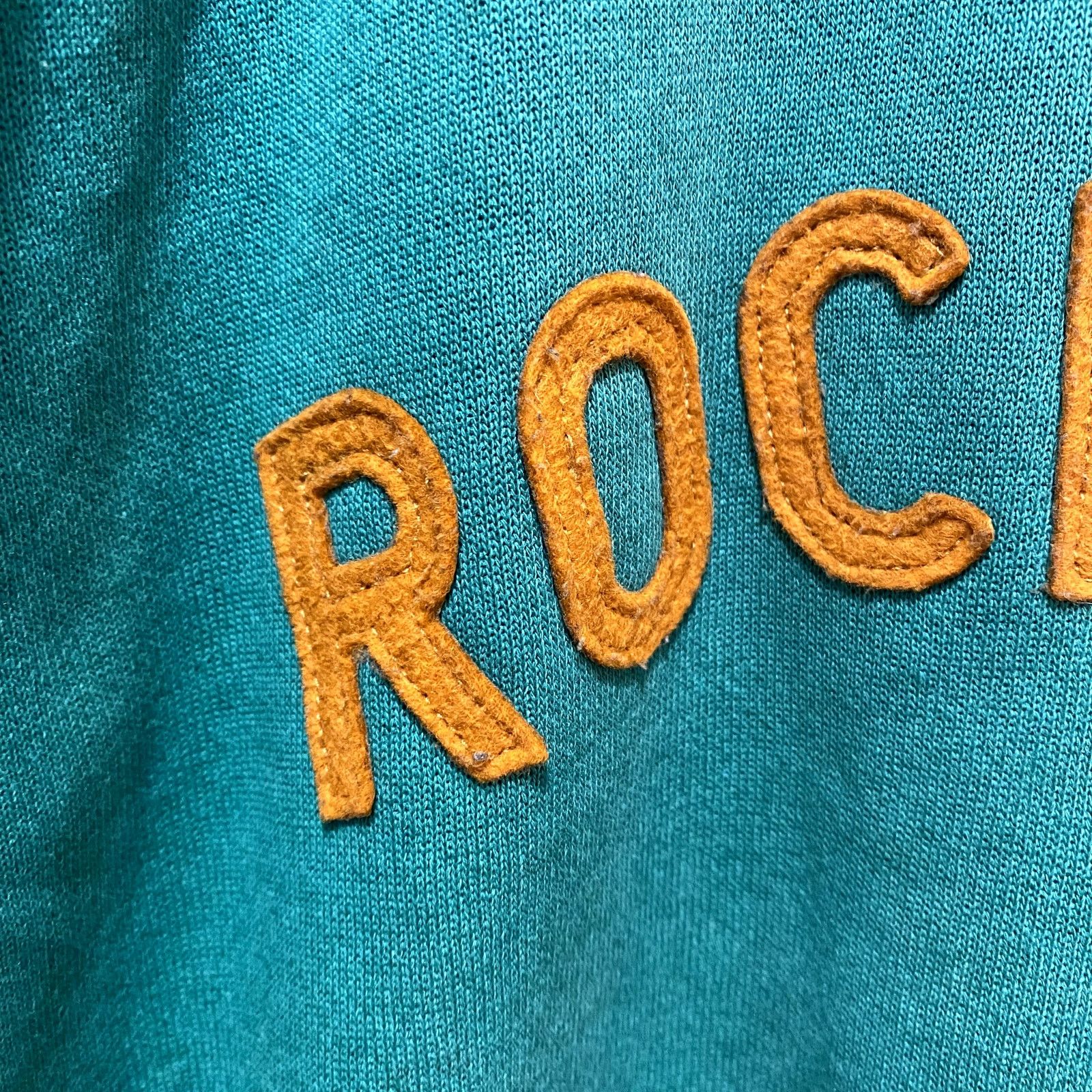 Vintage Vintage Rockaway Beach Felt Letter Surf Crewneck Sweatshirt Size US L / EU 52-54 / 3 - 6 Thumbnail