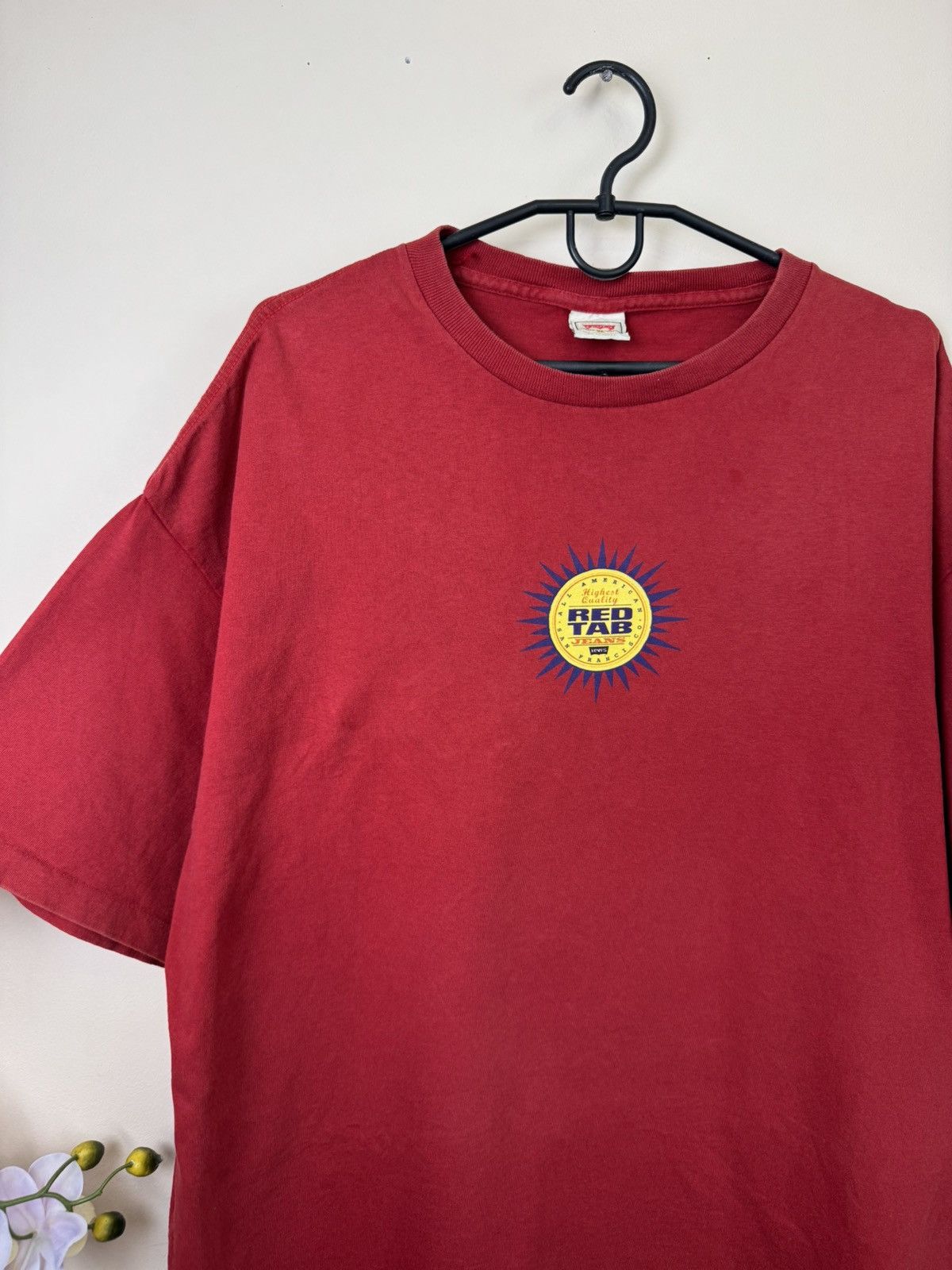 Levi's Vintage Levis T shirt Red Tab Red XL Streetwear Size US L / EU 52-54 / 3 - 12 Thumbnail