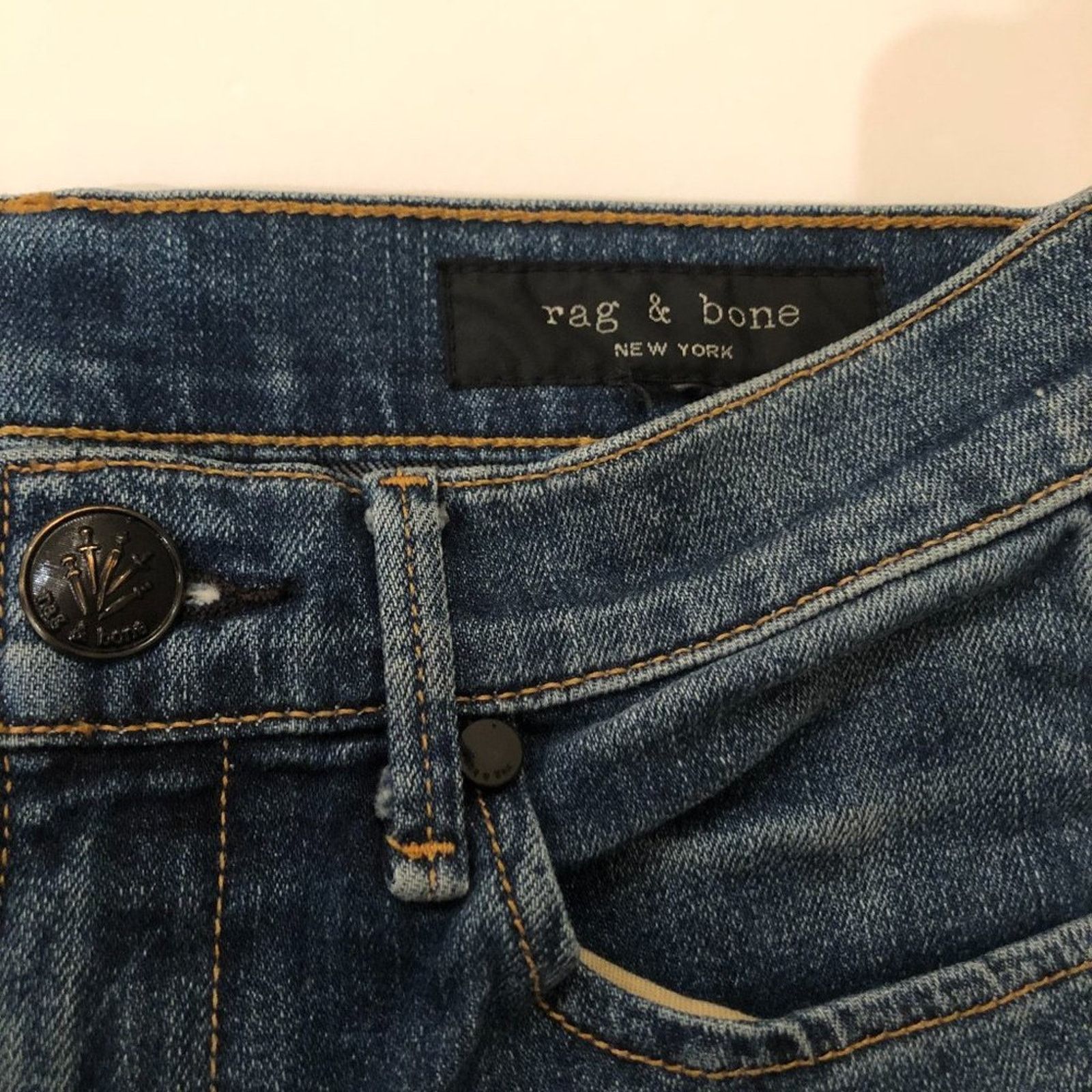 Rag & Bone Rag & Bone Medium Wash Slim-Cut Skinny Jean Size 24" / US 00 / IT 34 - 3 Thumbnail