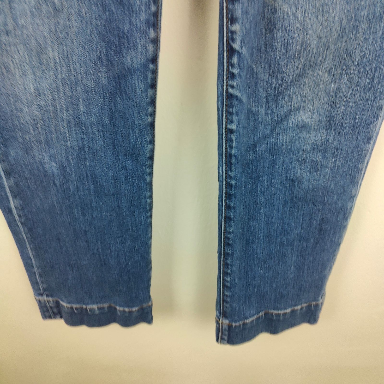 Ann Taylor Ann Taylor The Easy Straight Jeans Womens 8 Dark Wash Size 30" / US 8 / IT 44 - 4 Thumbnail