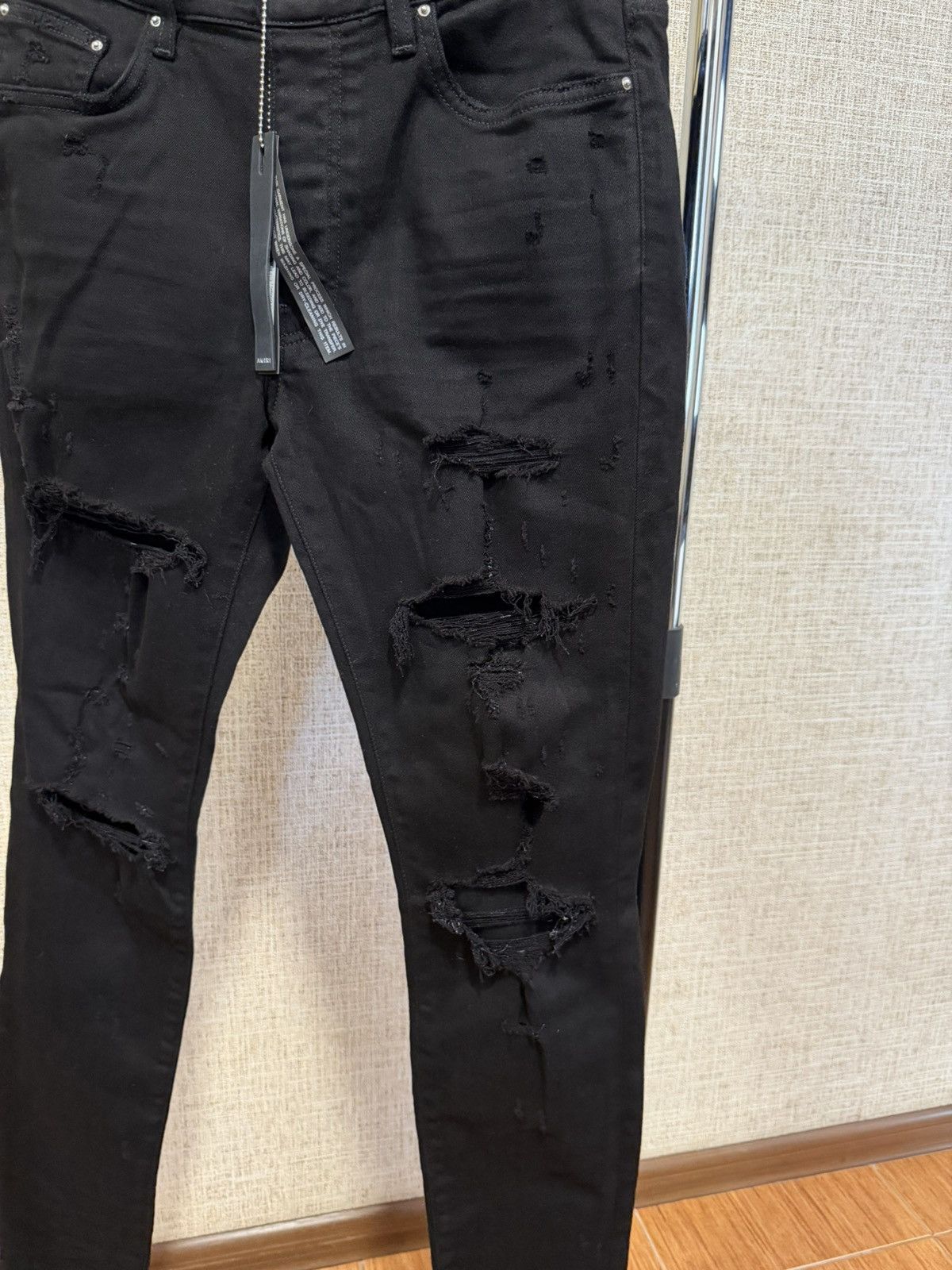 Amiri AMIRI THRASHER PLUS BLACK DISTRESSED SLIM FIT JEANS Size US 32 / EU 48 - 4 Thumbnail