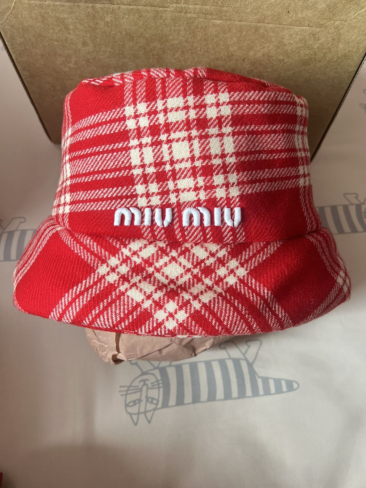 Miu Miu 🔥 Miu Miu Red Check padded bucket hat Size ONE SIZE - 6 Thumbnail
