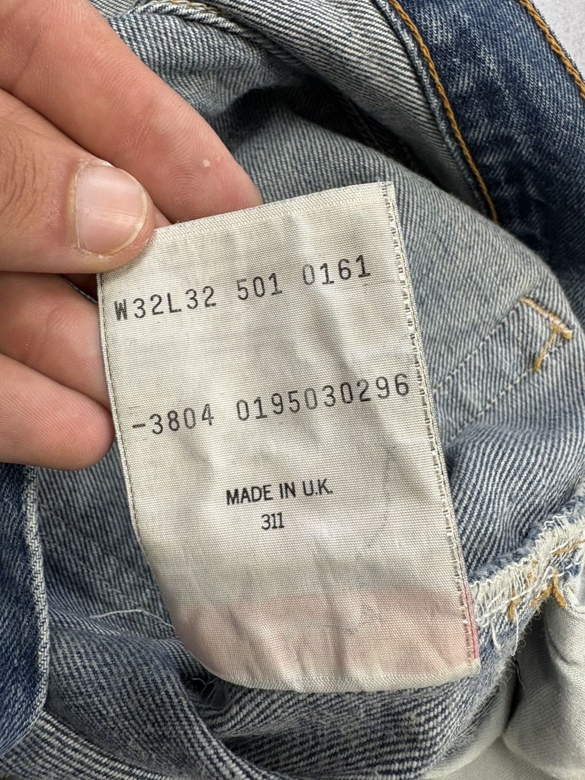 Levi's Vintage Clothing Vintage Levi’s 501 Made in UK Jeans W32 L32 90s Y2K Bitton Size US 32 / EU 48 - 18 Thumbnail