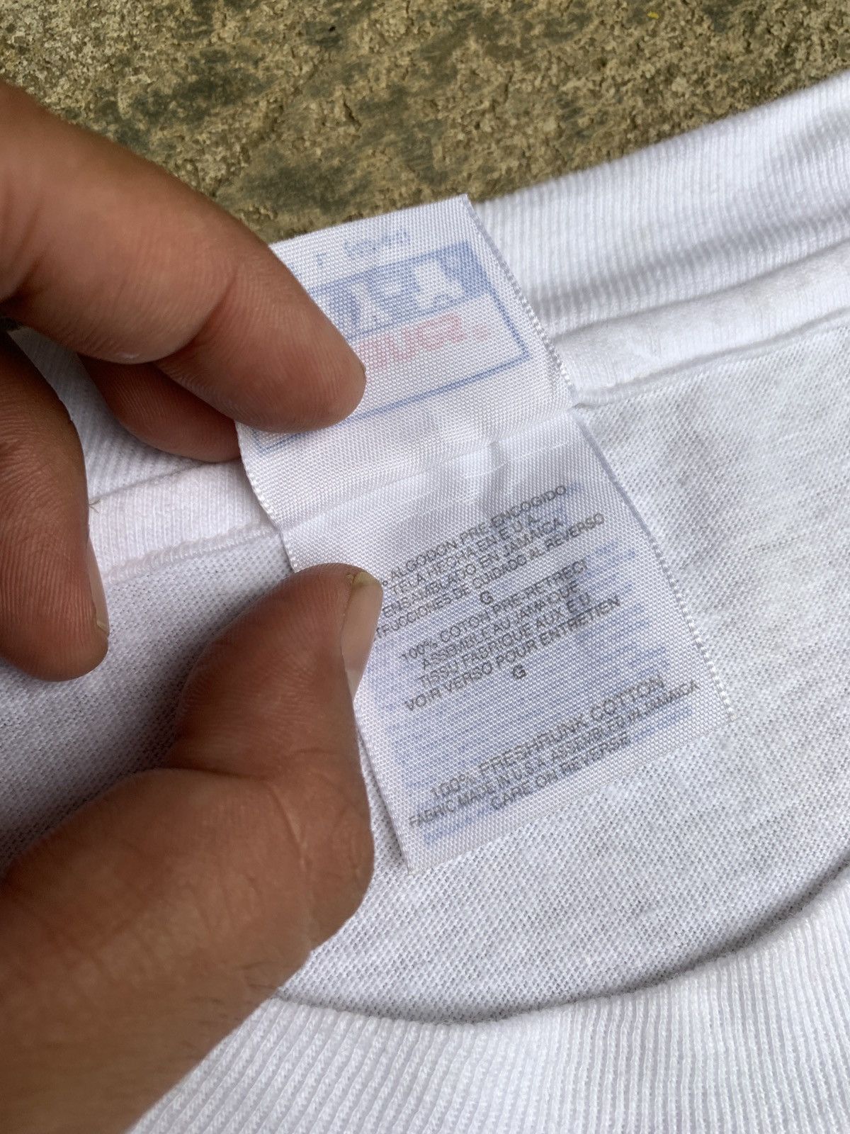 Vintage 1990s White Dog Cat Art by Air Waves Hawaii State Tee Size US L / EU 52-54 / 3 - 8 Thumbnail