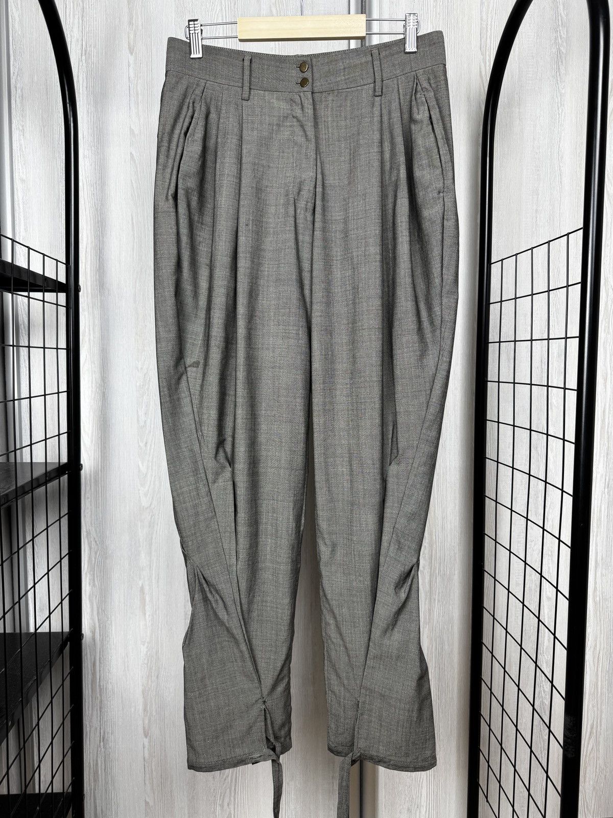 Marithe + Francois Girbaud Marithe Francois Girbaud gray avant garde bondage dress pant Size 29" - 2 Thumbnail